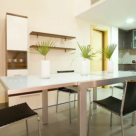Bizflats Fira Place Appartement *